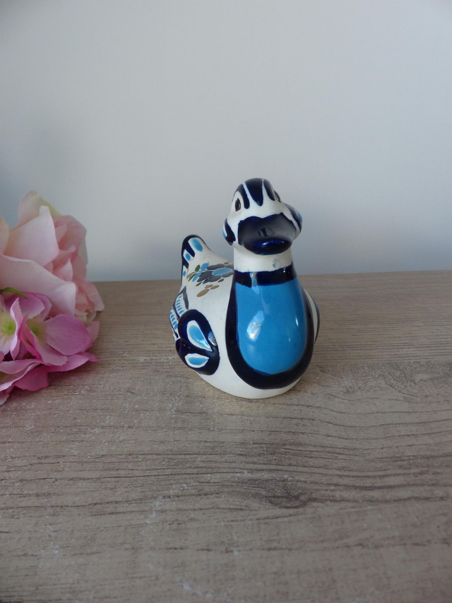 Figurine canard poterie mexicaine tonala bleu crème signé, sculpture canard oiseau Mexico peint main, mexican pottery figural duck vintage