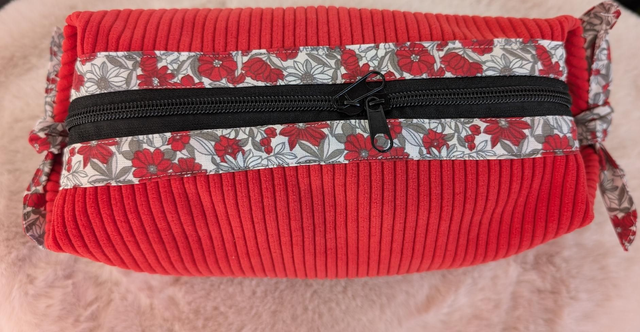 Trousse de toilette velours côtelé rouge vermillon 