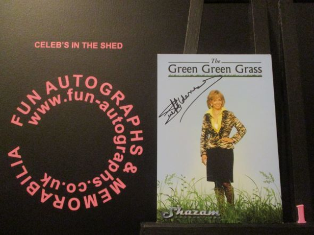 Sue Holderness (Marlene) The Green Green Grass Authentic Autographed 6x4 Cast Card (1)