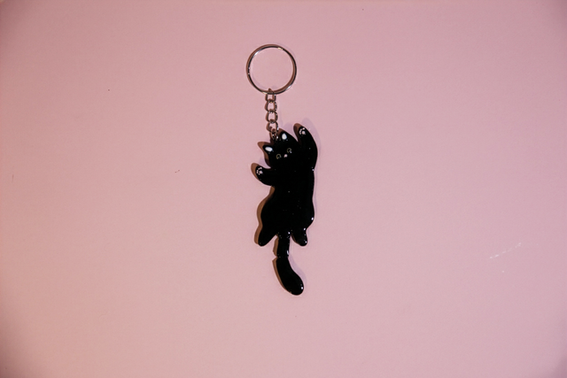Black Cat Keyring with Dangle Tail 3.0