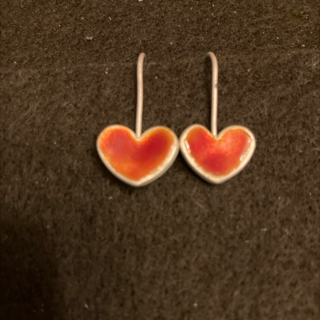 Silver heart earrings 