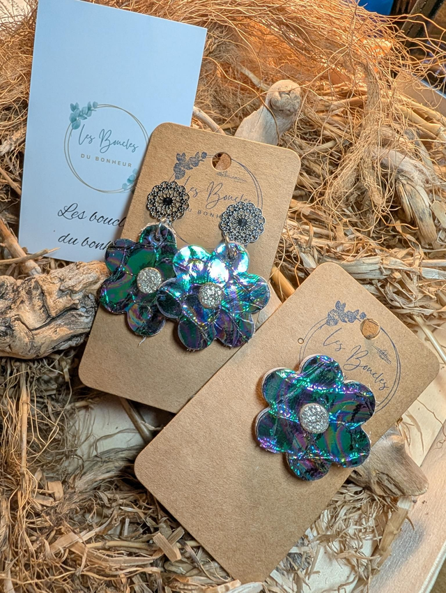 Boucles d'oreilles fleur rétro holographique et sa broche fr005