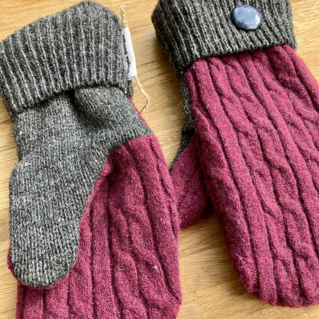 Red & Grey Mittens