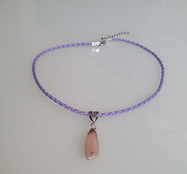 Rózsakvarc ásvány nyaklánc