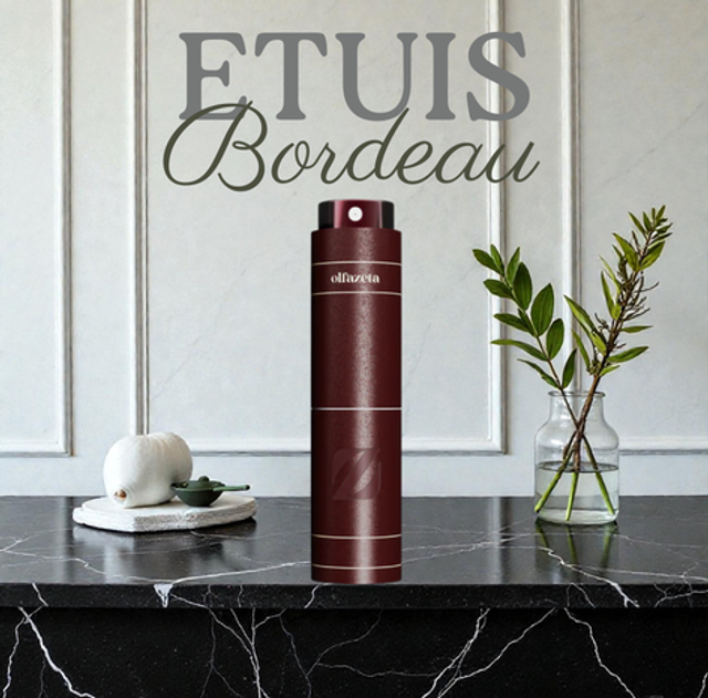 2.Étui à parfum de poche - Timeless