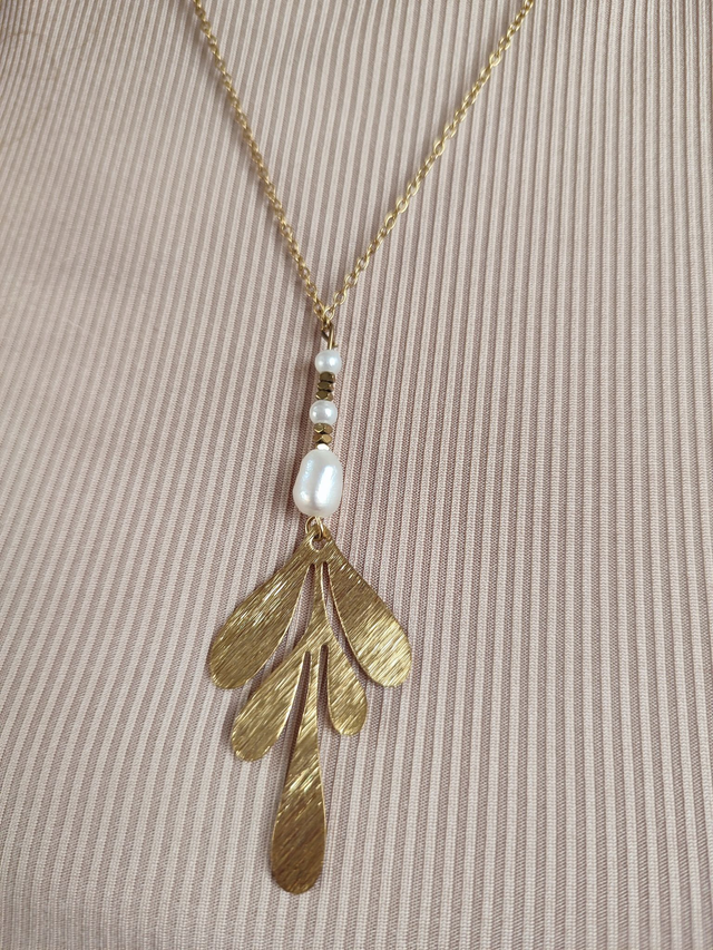 Golden leaf