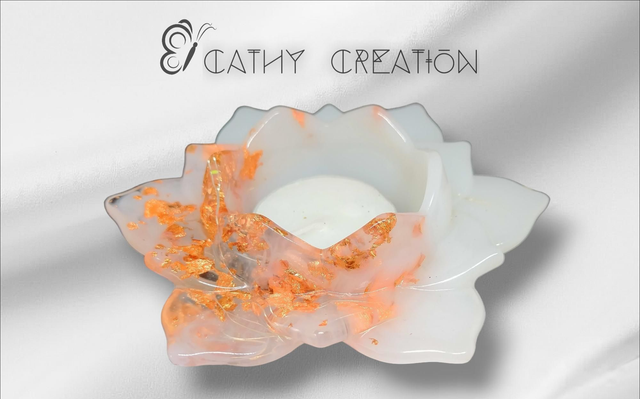 Bougeoir lotus blanc et paillettes rosées lumineux 