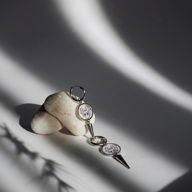 Pendientes el caballero