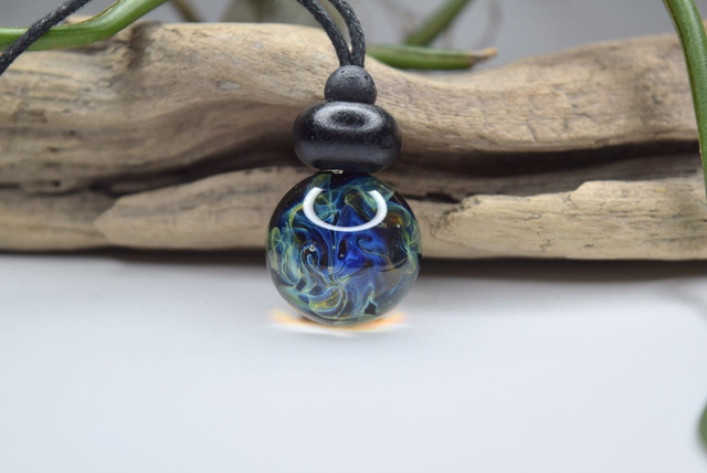 PENDENTIF NÉBULEUSE HOMME N°5