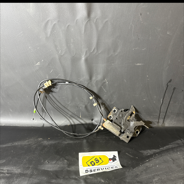 Serrure ouverture capot 