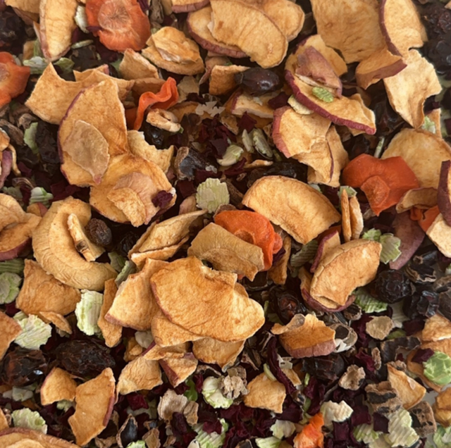 Dried fruit and veg mix
