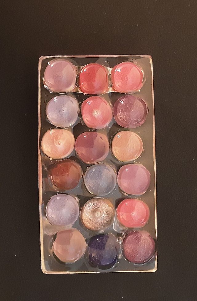 Broche rectangle moyen collection Cabochon fond transparent et cabochons camaïeu de rose