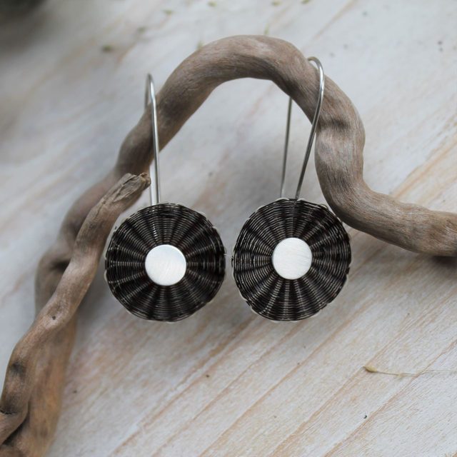 Boucles d'oreilles tissées en crin de cheval