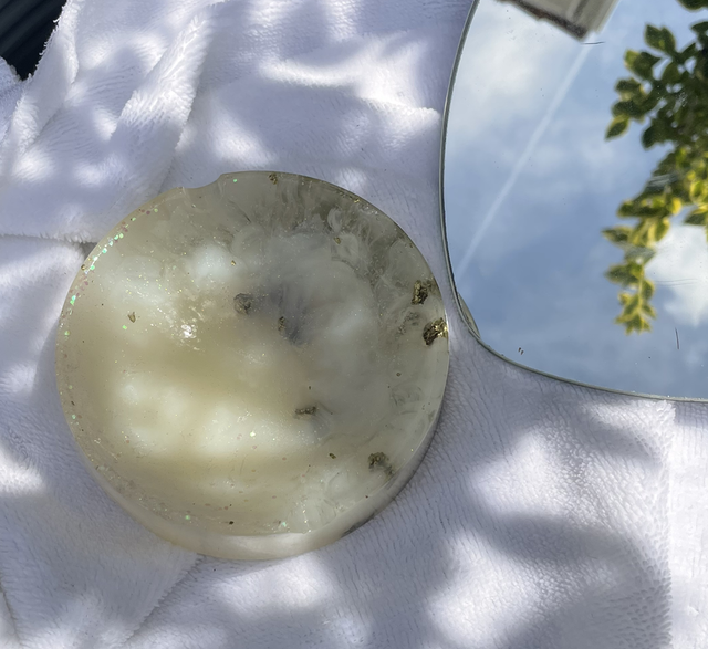 Cendrier blanc défaut 