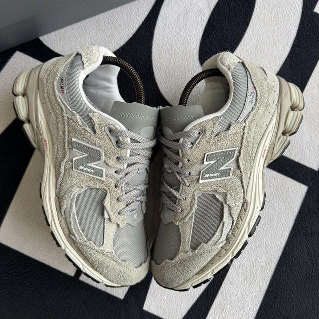 New Balance 2002R Protection Pack Grey (Taille 42)