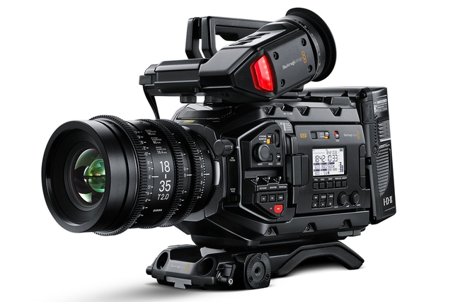 Blackmagic URSA 4.6K Pro G2/G1 Cinema Camera Operator
