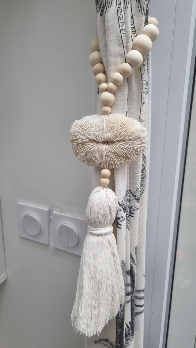 Embrasse corail pompon beige 