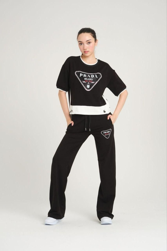 Prada Sporta Kostīms.