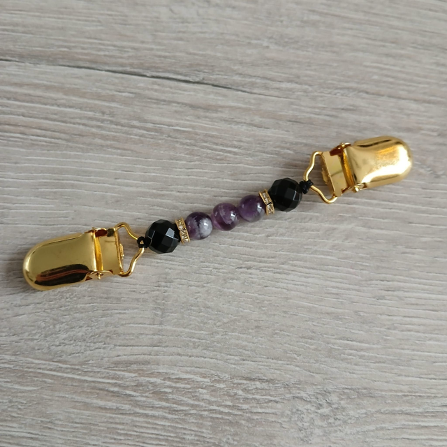 Vestspeld met Amethist & Onyx – goudkleurige clips (8.029)