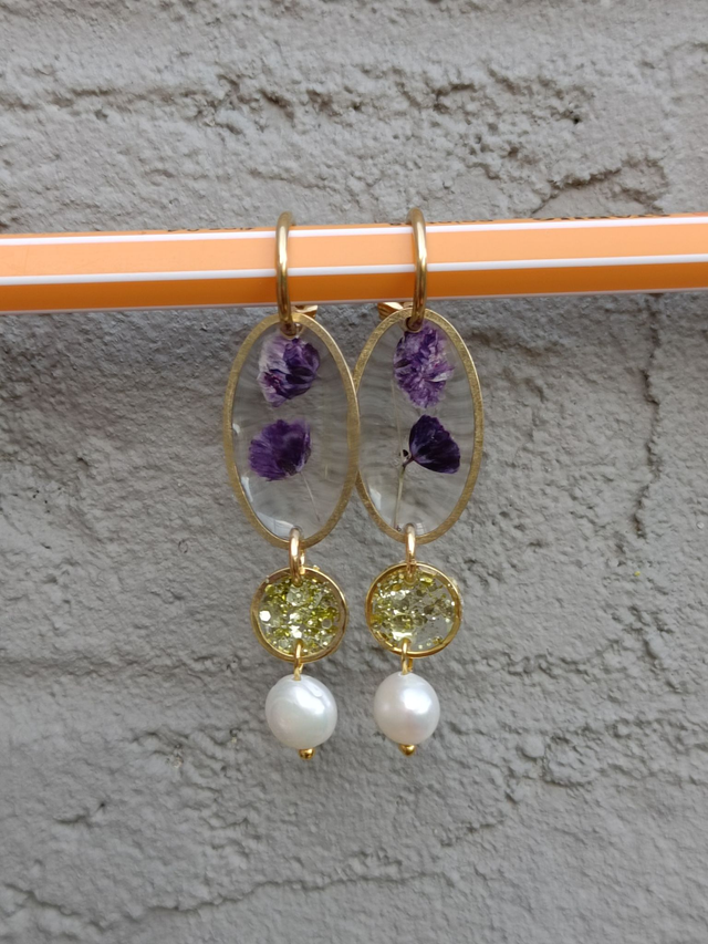 Modèle unique - Fleurs violettes &amp; perles