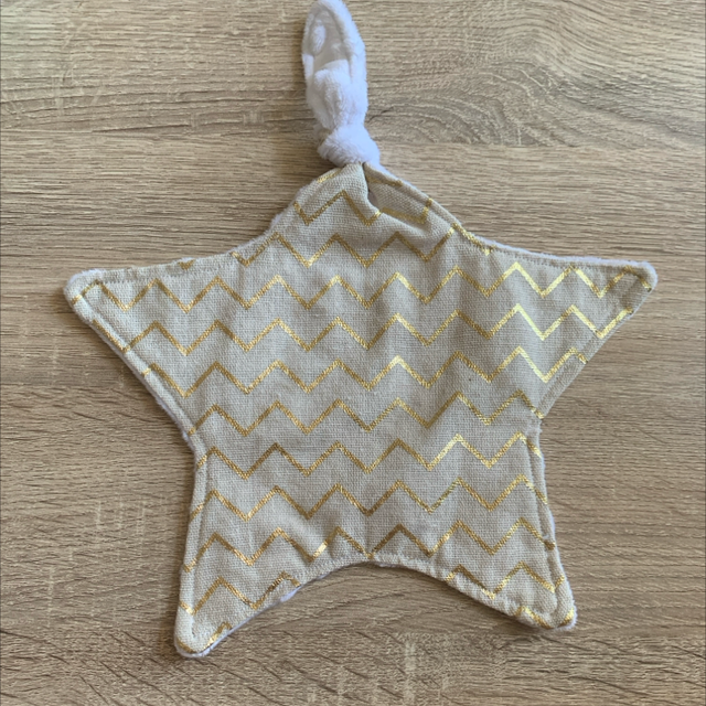 Doudou plat étoile