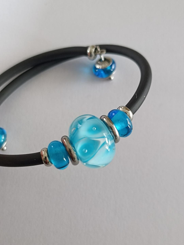 Bracelet turquoise en verre