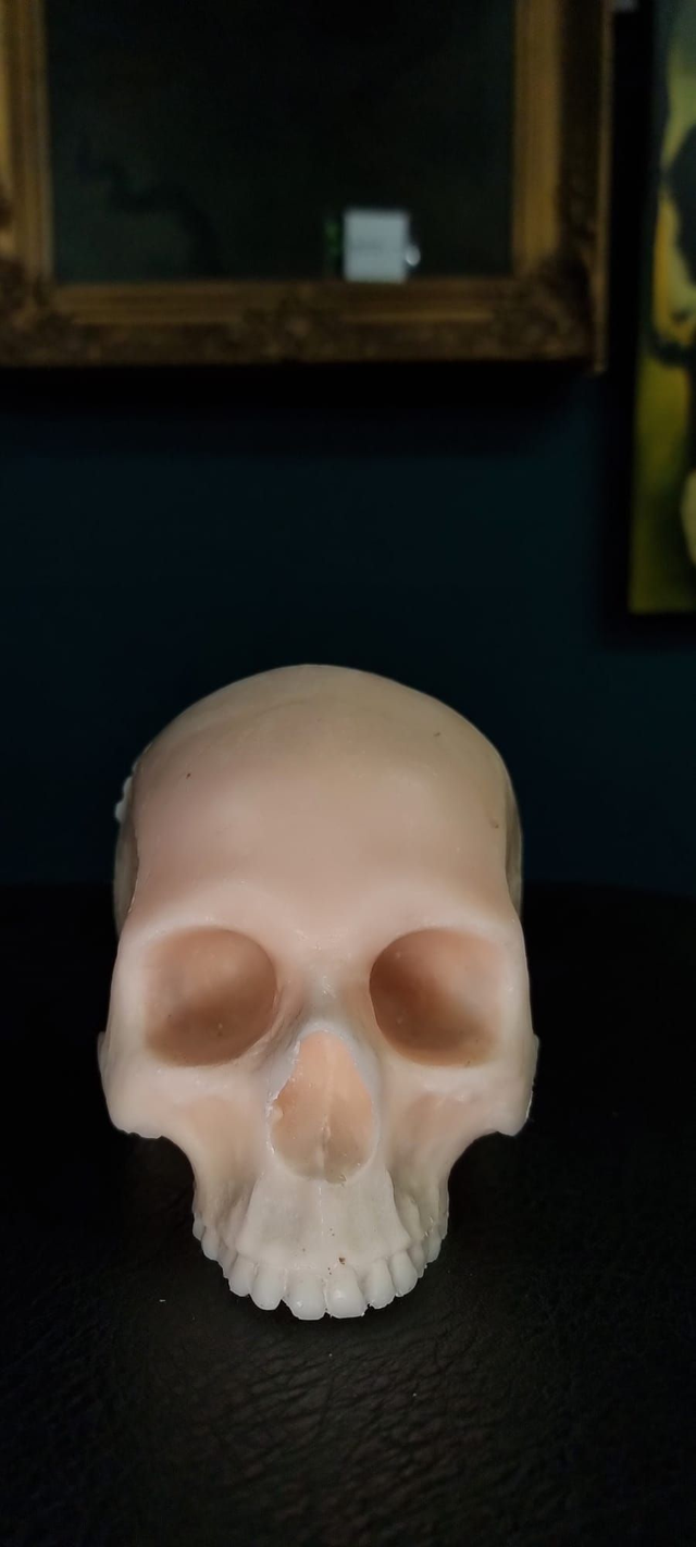 Schädelkerze, weiss/beige