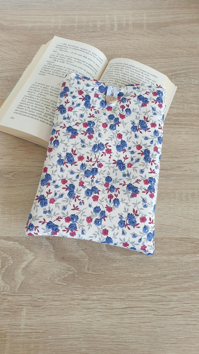 Pochette/ couvre livre roses bleu rouge 