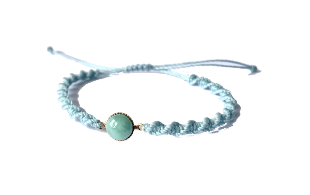 Bracelet micro-macramé doré à l’or fin, Larimar naturel