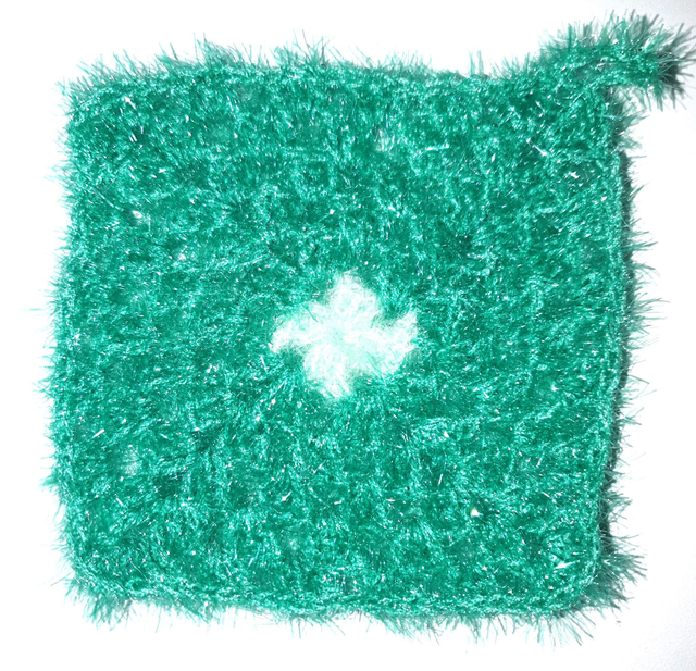 Lavette pour la toilette, la vaisselle ou les vitres verte coeur vert pâle