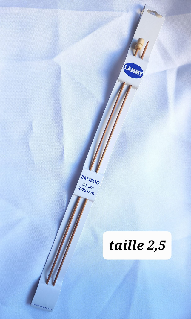 Aiguilles à tricoter taille 02.5