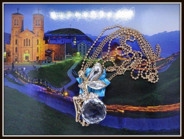 Collier &quot; Fée sur Crystal &quot;