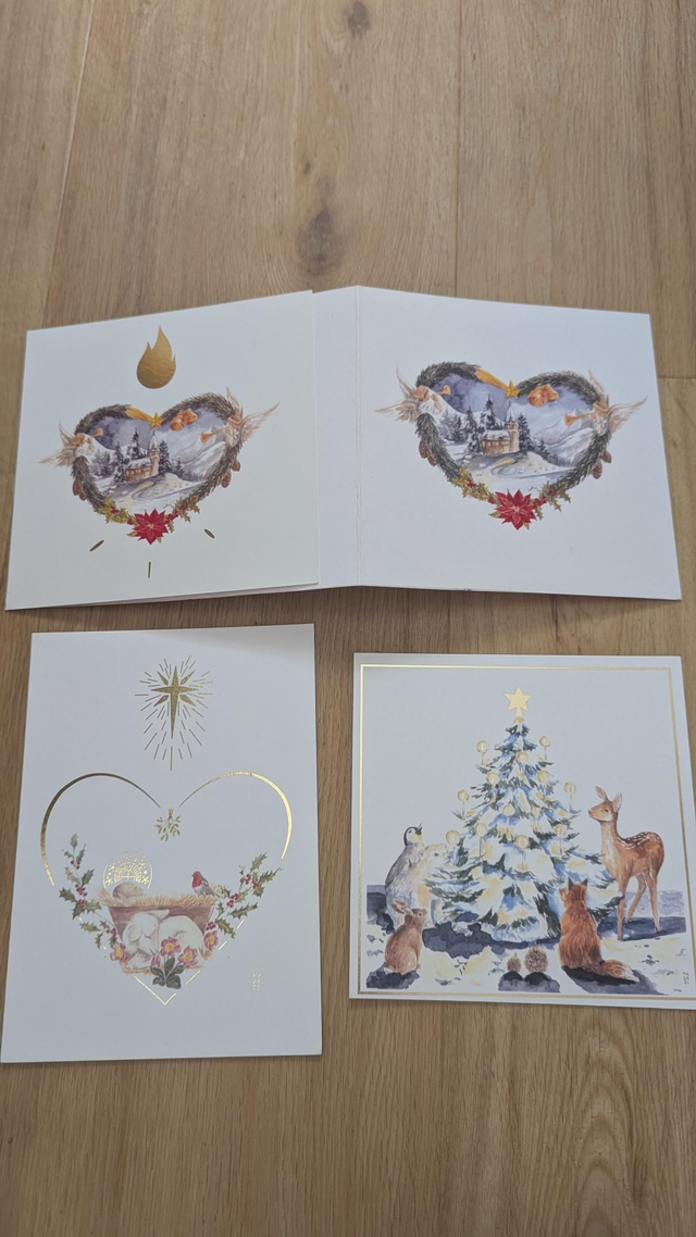 Lot n°12 - 4 cartes de Noël avec défauts 