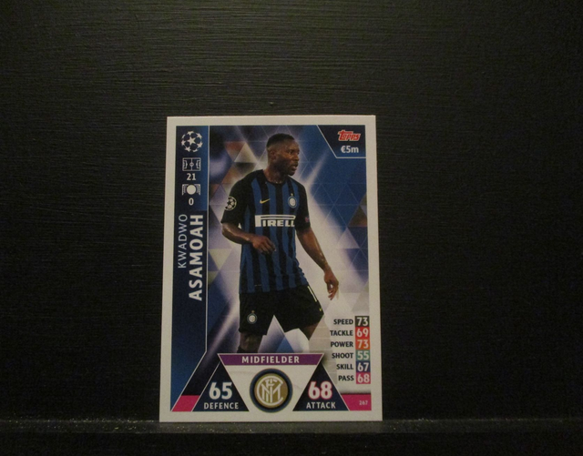 Kwadwo Asamoah - UEFA Champions League Match Attax 2018/19 Original Trading Card #267