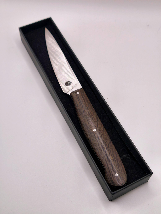 Couteau d&#039;office 