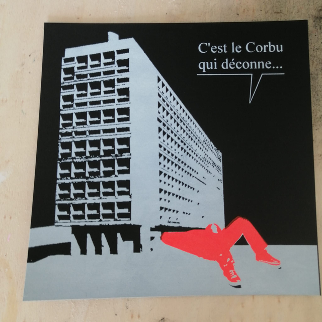 C'EST LE CORBU QUI DECONNE