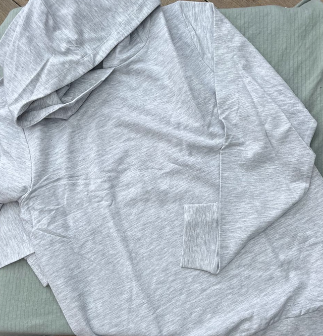 Zomer hoodie 13-14j/ 158-164 LICHT GRIJS