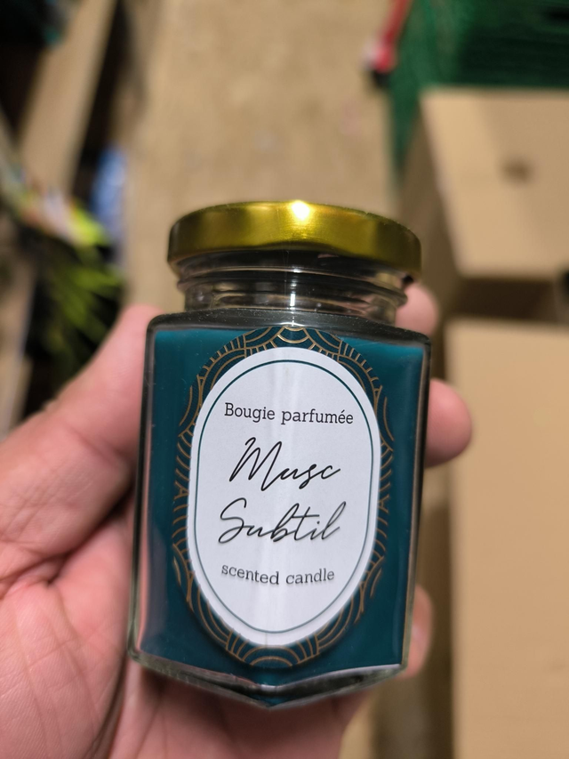 BOUGIE PARFUMÉE AVEC BIJOU 