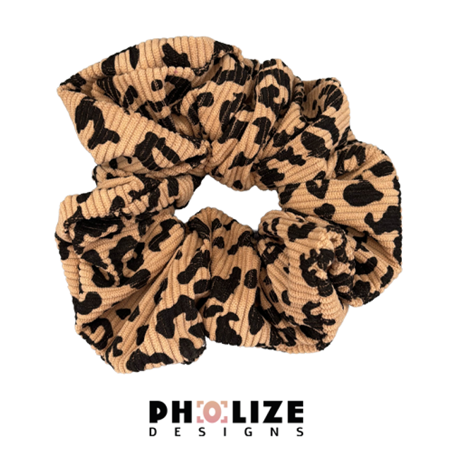 Leopard black scrunchie