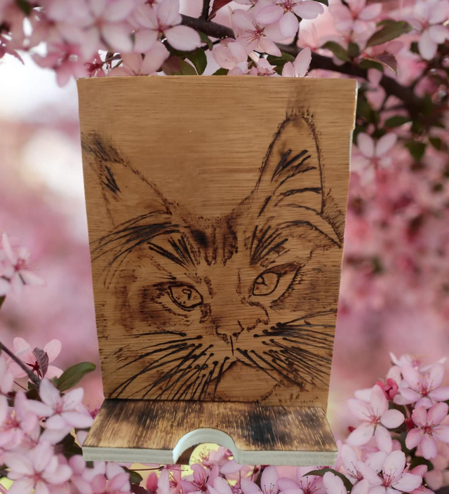 SUPPORT DE CHARGE TÉLÉPHONE CHAT MAINE COON