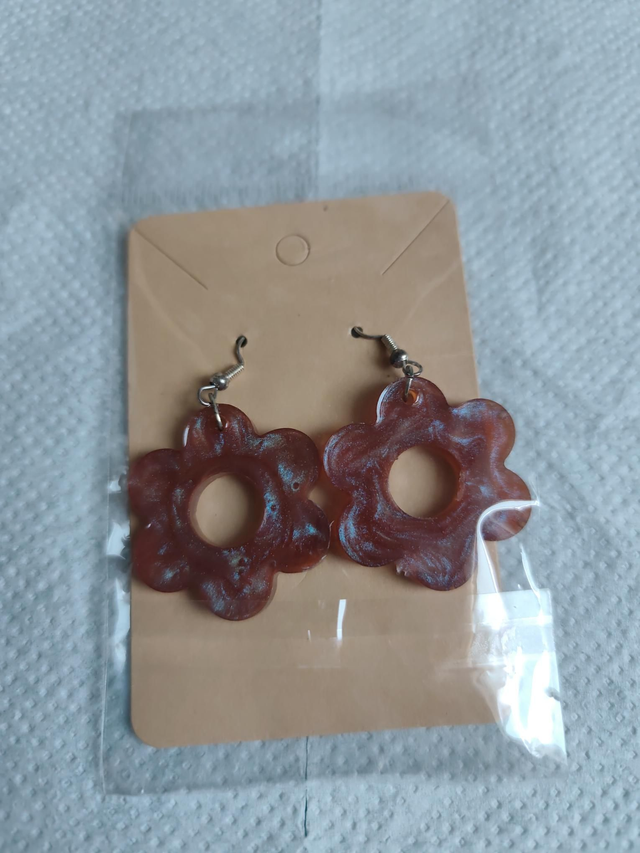 Boucles d'oreilles rouge marron 