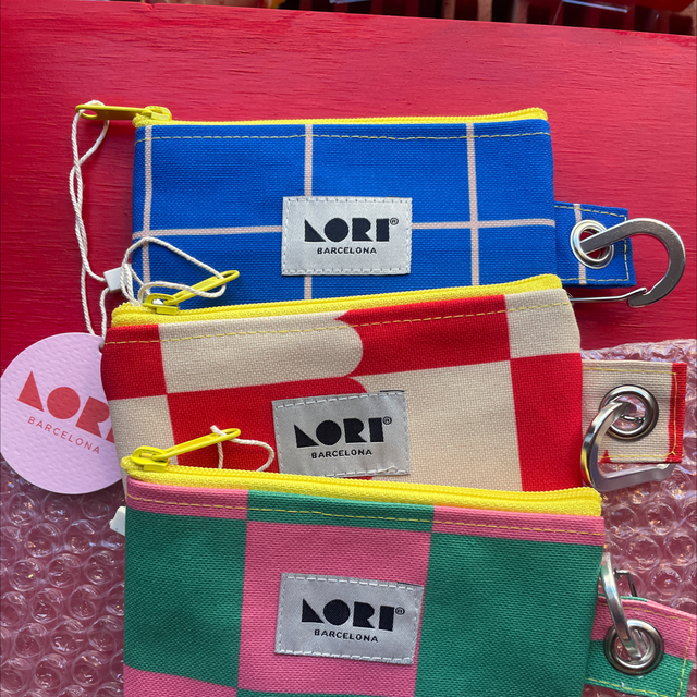 lori barcelona wallet