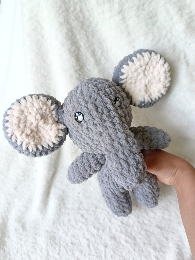 Elephant 