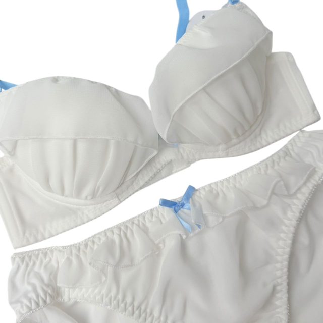 White and blow bow Japanese Bra + Underwear Set UK 30A