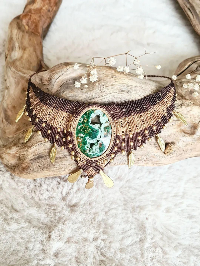 Collier elfique en micro-macramé, Malachite druze naturelle, Bijou sorcière bohème