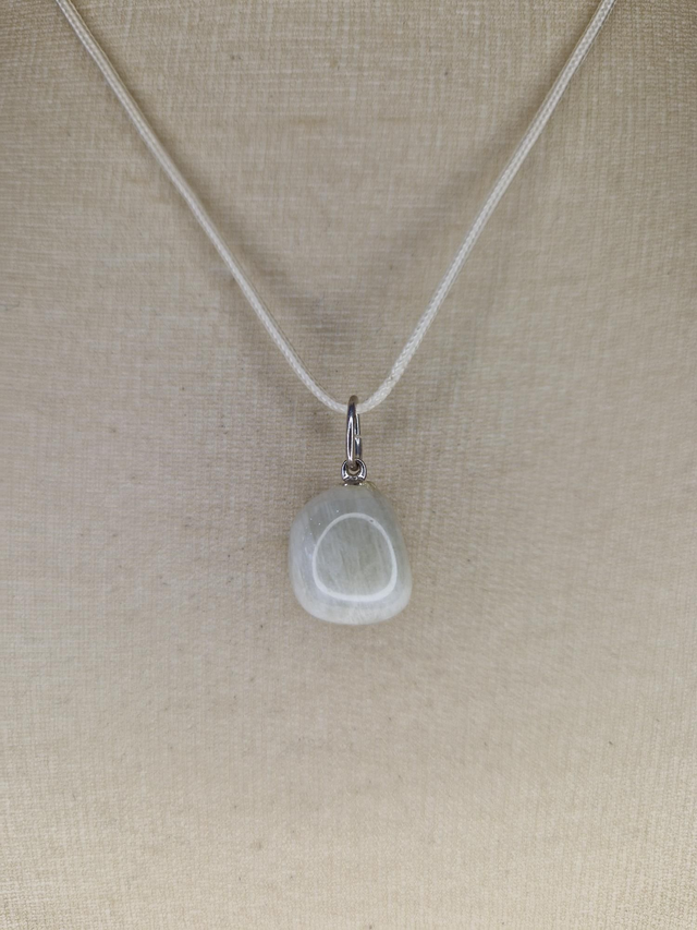 Pierre de lune / 006