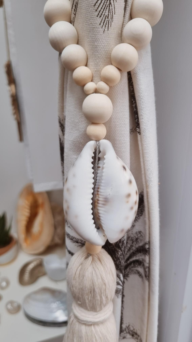 Embrasse tigris - pompon beige