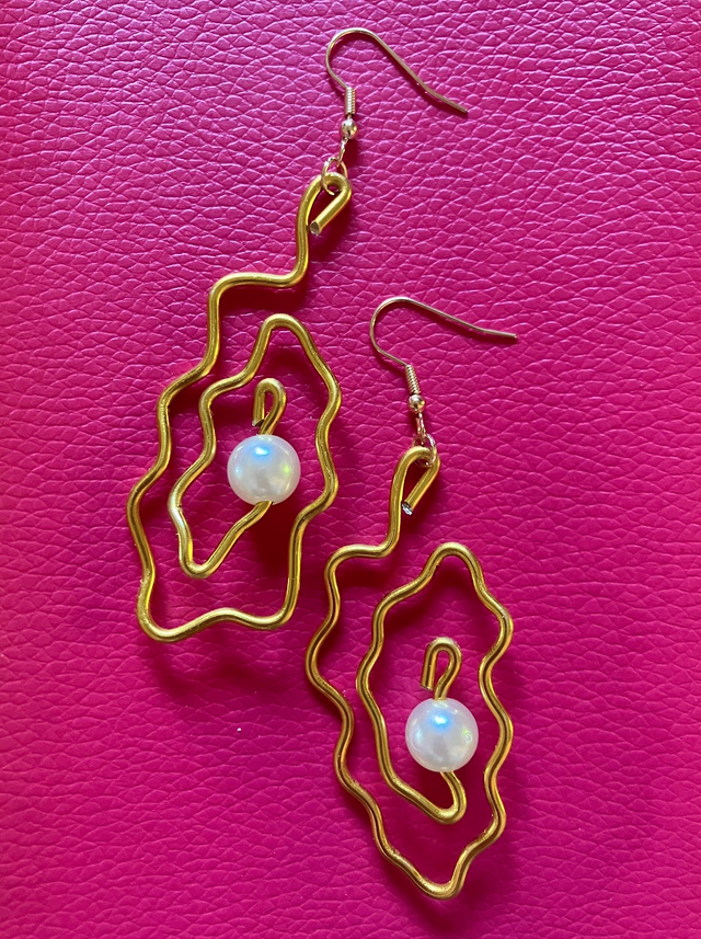 Earrings Vulva Pearls (original)