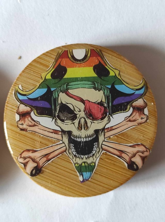 Décapsuleur Tête de mort magnétique frigo