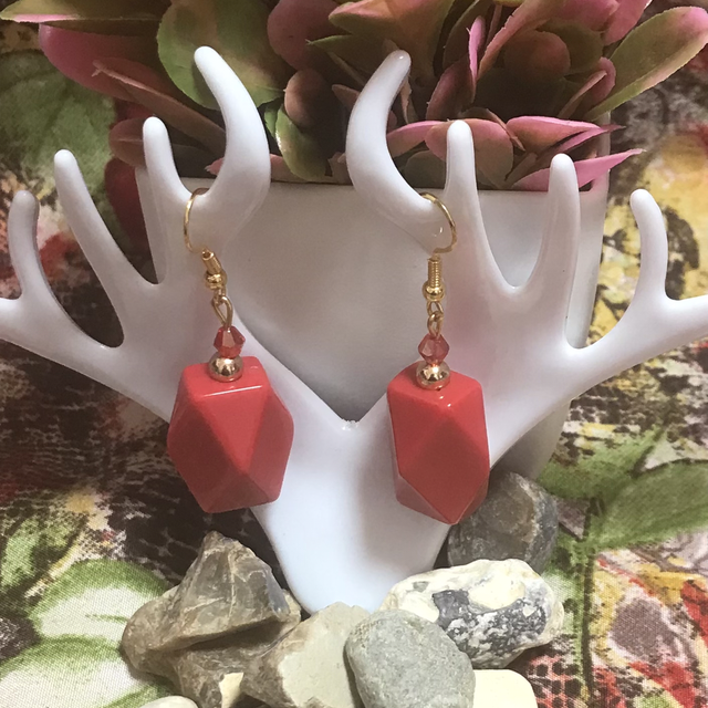 Red Dangling Earring- RDE01